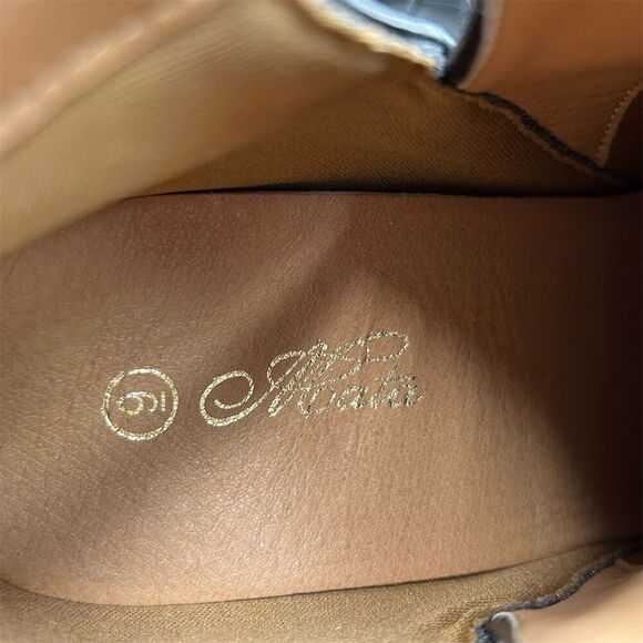 Mata Black Crocodile Side Split Pointy Toe Chunky Stacked Heel Booties Size 9 - Picture 11 of 12